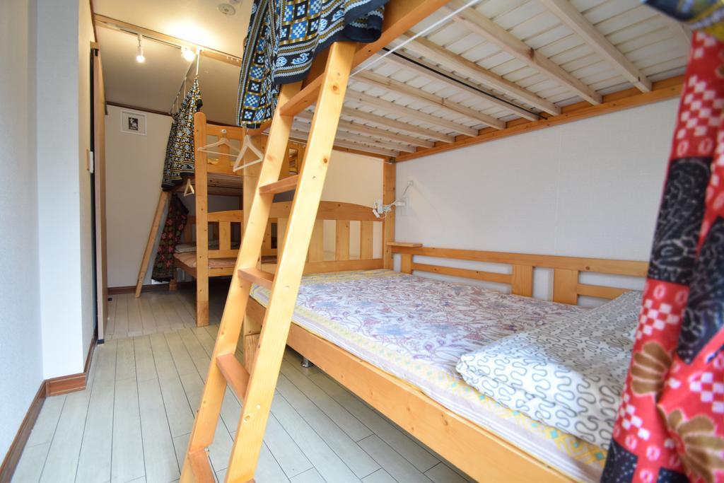 Santana Guest House Ōsaka Exterior foto